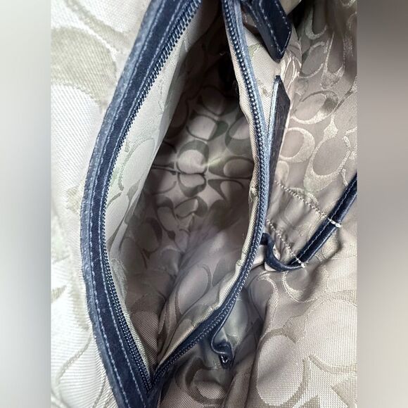 Vintage Coach Legacy Slim Duffle - Picture 14 of 14